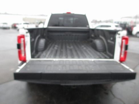 Used 2023 Ford F350 Lariat w/ Lariat Ultimate Package image 7