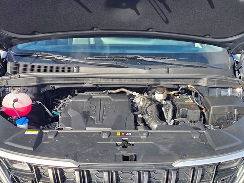 Used 2024 Kia Carnival LX image 20