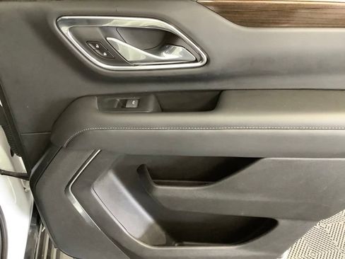 Used 2023 GMC Yukon SLE AWD/4WD image 38