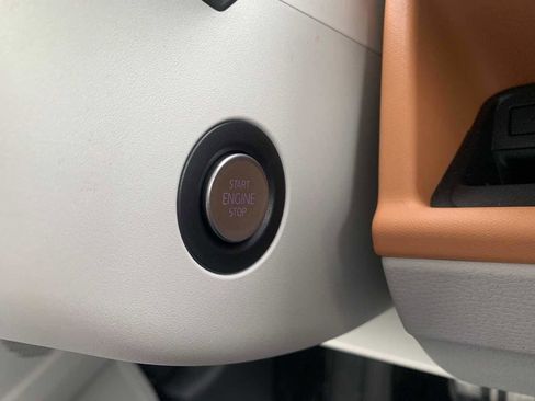 New 2025 Volkswagen ID. Buzz 1st Edition image 19