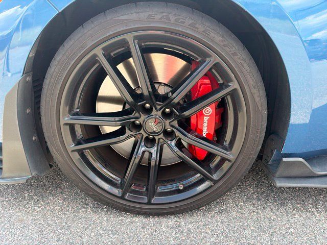 Used 2020 Ford Mustang Shelby GT500 w/ Technology Package RWD image 12