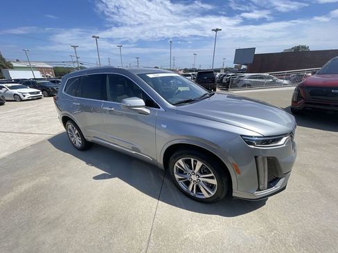 Certified 2024 Cadillac XT6 Premium Luxury w/ Technology Package AWD/4WD image 2