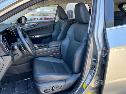 Used 2025 Lexus NX 350h AWD w/ Cold Area Package image 37