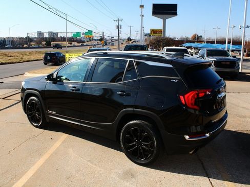 Used 2019 GMC Terrain SLT w/ Preferred Package image 10