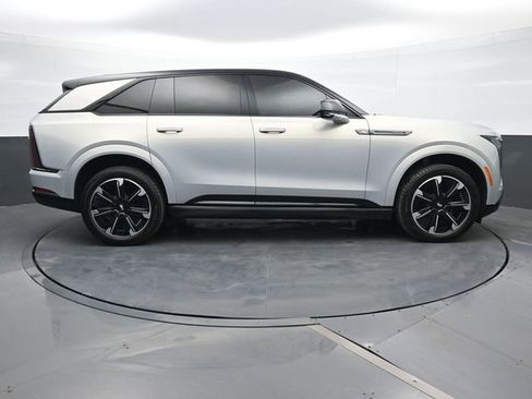 Used 2025 Cadillac Escalade IQ Sport 1 w/ Smart Trailering package image 24