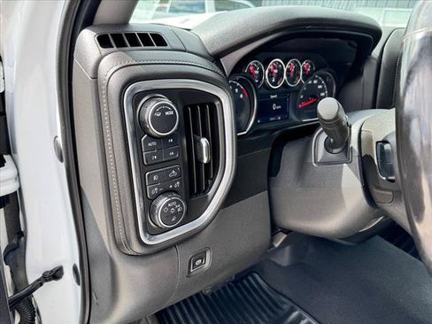 Used 2020 Chevrolet Silverado 1500 LT w/ All-Star Edition AWD/4WD image 7