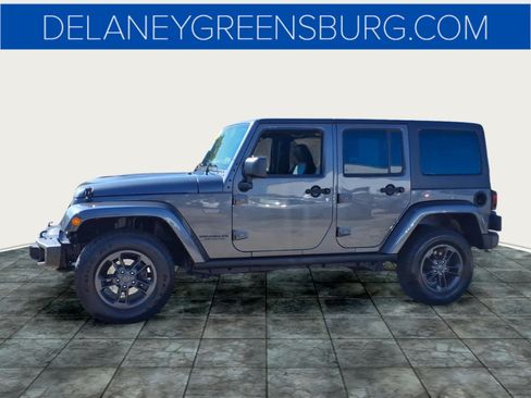 Used 2016 Jeep Wrangler Unlimited Sahara AWD/4WD image 6