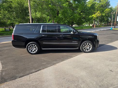 Used 2016 GMC Yukon XL Denali w/ Open Road Package AWD/4WD image 6