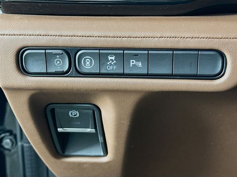 Used 2023 Acura MDX SH-AWD w/ Technology Package image 17