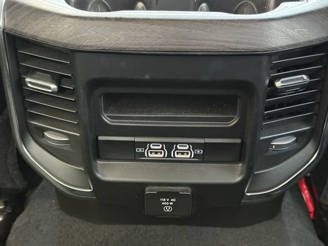 Used 2025 RAM 2500 Laramie AWD/4WD image 30