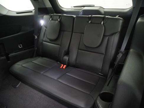 Used 2023 Ford Explorer XLT w/ Equipment Group 202A AWD/4WD image 20