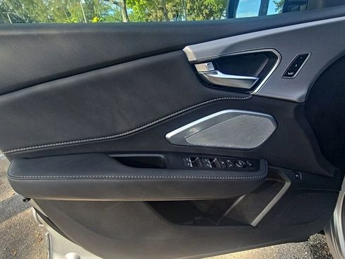 Used 2025 Acura RDX SH-AWD w/ Technology Package image 13