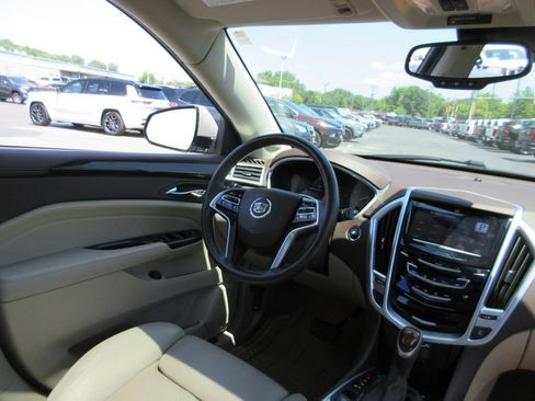 Used 2014 Cadillac SRX Luxury w/ Driver Awareness Package FWD image 24