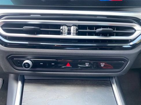 Used 2023 BMW 330i xDrive Sedan w/ Driving Assistance Package AWD/4WD image 18