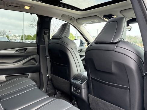 Used 2024 INFINITI QX60 Luxe image 26