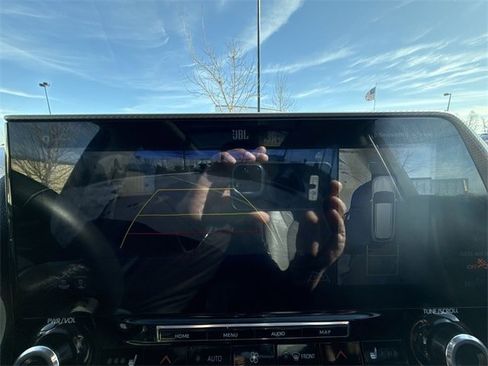 Used 2021 Toyota Highlander Platinum image 17