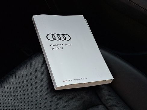 Used 2023 Audi Q7 3.0T Premium Plus w/ Premium Plus Package AWD/4WD image 27