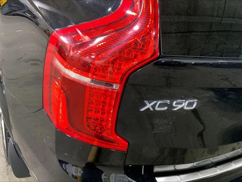 Used 2018 Volvo XC90 T6 Inscription w/ Convenience Package image 29
