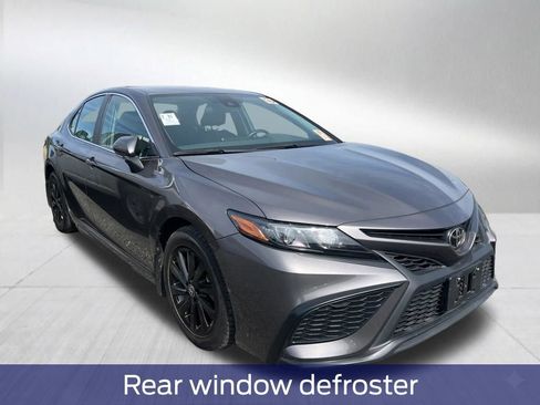 Used 2024 Toyota Camry SE FWD image 2