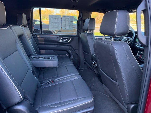 Used 2023 GMC Yukon XL SLT w/ Max Trailering Package AWD/4WD image 13