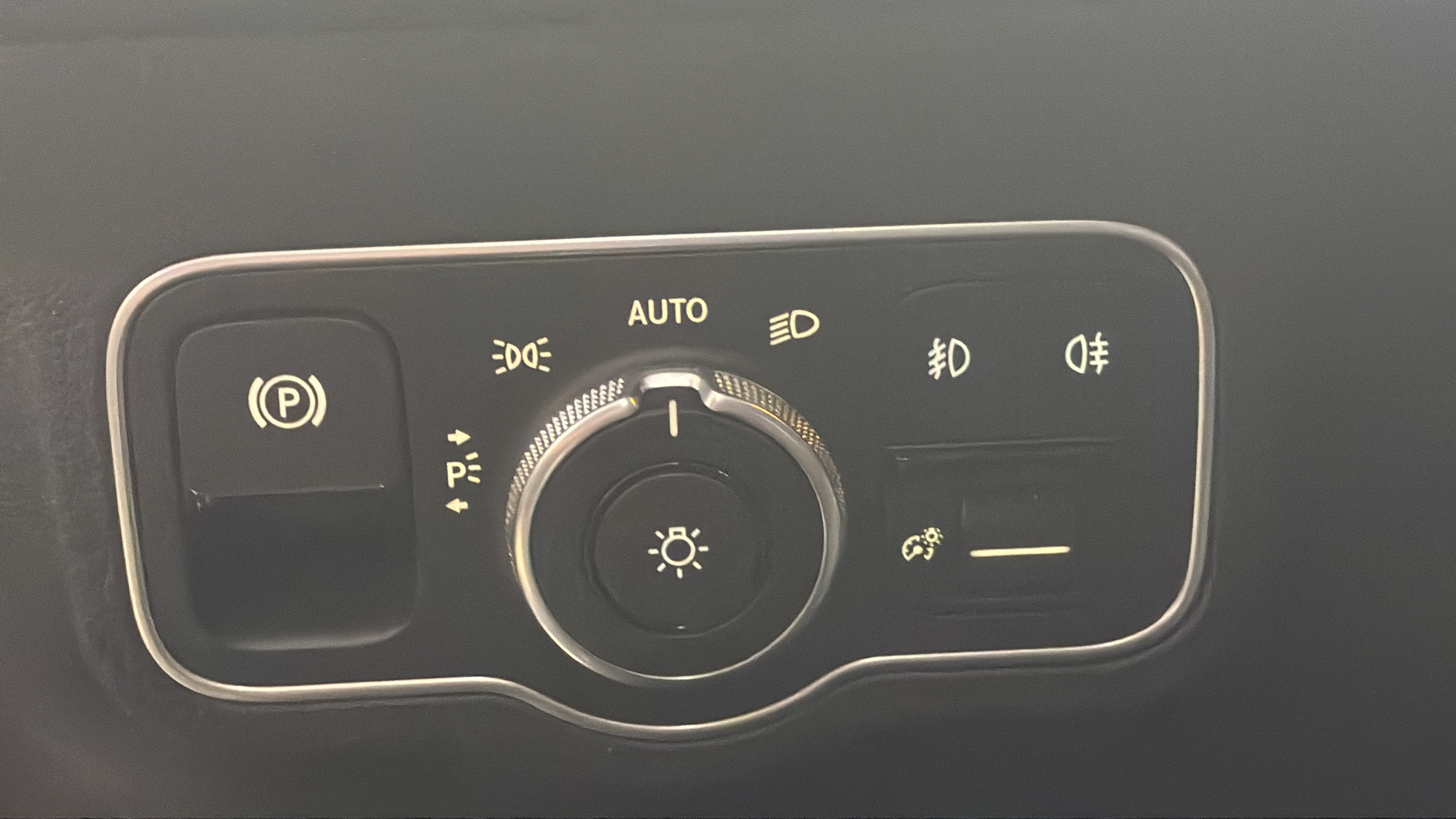 Certified 2024 Mercedes-Benz GLB 250 image 29