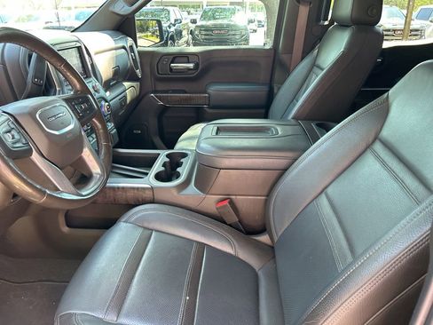 Used 2019 GMC Sierra 1500 Denali w/ Denali Ultimate Package AWD/4WD image 11