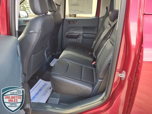 New 2026 Ford Maverick Lariat w/ Black Appearance Package image 28