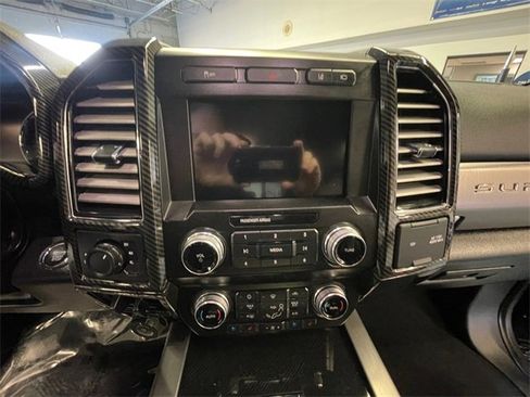 Used 2021 Ford F250 Platinum image 21
