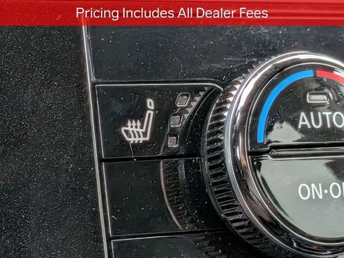 Used 2024 Nissan Pathfinder SL w/ SL Premium Package FWD image 26