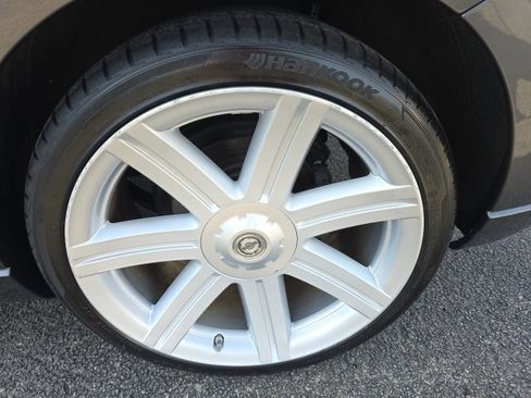 Used 2005 Chrysler Crossfire Limited image 6