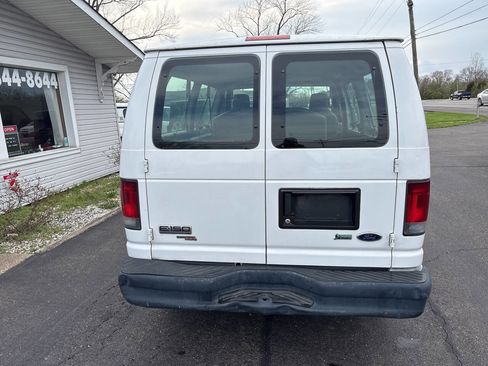 Used 2011 Ford E-150 and Econoline 150 Wagon w/ PWR Windows & Locks Group image 4