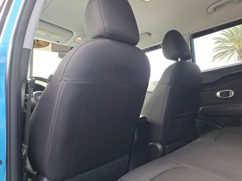 Used 2016 Kia Soul + w/ Designer's Package image 8