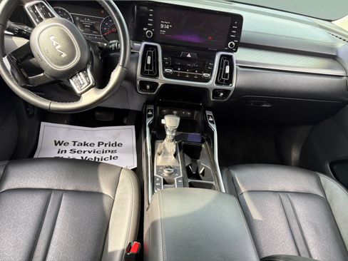 Used 2022 Kia Sorento SX AWD/4WD image 13