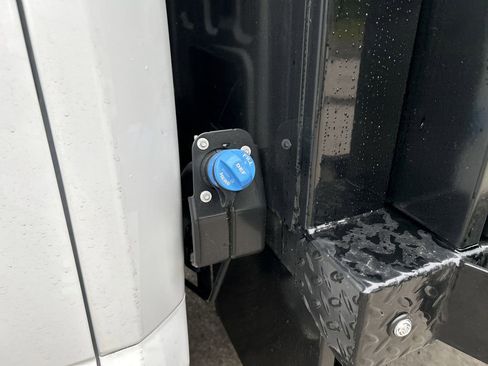 New 2025 Ford F550 XL image 33