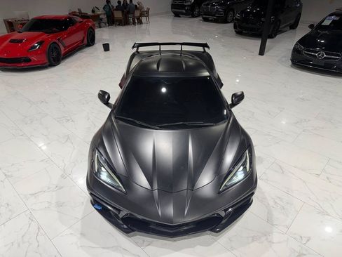 Used 2021 Chevrolet Corvette Stingray Coupe w/ Z51 Performance Package RWD image 2