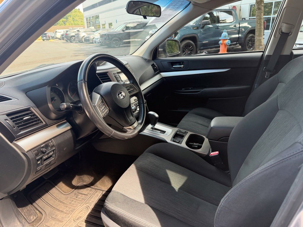 Used 2013 Subaru Legacy 2.5i Premium AWD/4WD image 12