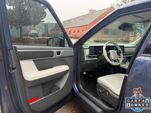 Certified 2025 Hyundai Santa Fe SEL image 11