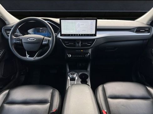 Certified 2024 Ford Escape Platinum image 10