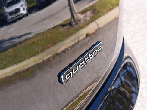 Certified 2023 Audi Q5 2.0T Premium Plus w/ Premium Plus Package image 6