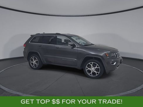 Certified 2018 Jeep Grand Cherokee Limited AWD/4WD image 2