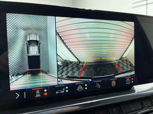 New 2026 GMC Sierra 2500 SLT w/ SLT Premium Package image 10