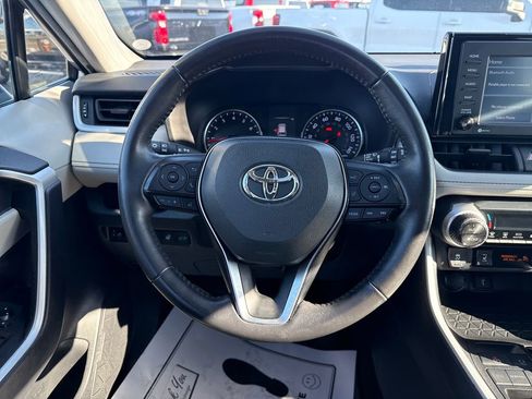 Used 2020 Toyota RAV4 XLE w/ Convenience Package image 18