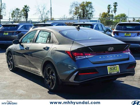 New 2026 Hyundai Elantra Sport FWD image 2