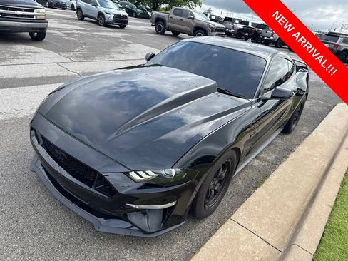 Used 2022 Ford Mustang GT Premium w/ Equipment Group 401A RWD image 3