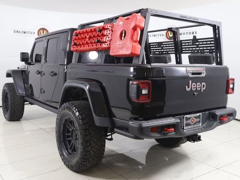 Used 2020 Jeep Gladiator Rubicon AWD/4WD image 4