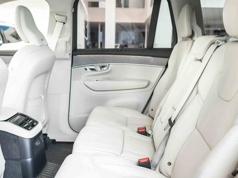 New 2026 Volvo XC90 T8 Ultra w/ Protection Package Premier AWD/4WD image 21