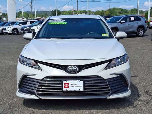 Certified 2022 Toyota Camry LE FWD image 2