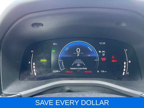 Used 2025 Toyota Camry SE FWD image 7