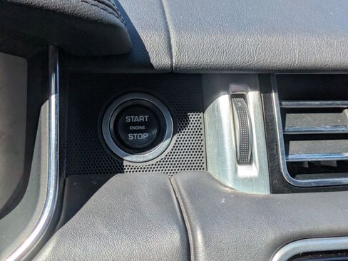 Used 2018 Land Rover Range Rover HSE AWD/4WD image 34