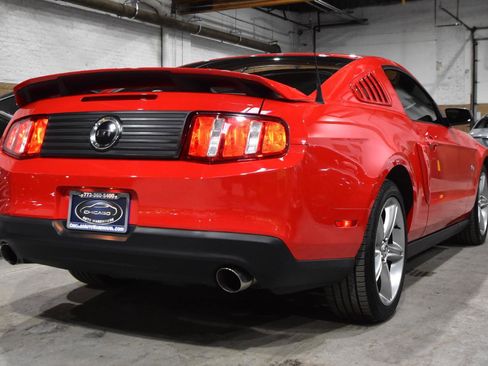 Used 2010 Ford Mustang GT image 10